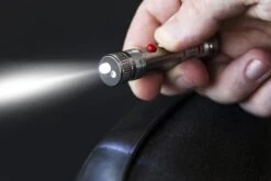 True Utility Laserlite+ 9 True Utility Laserlite+ -Exped Soldes Magasin lampe torche true utility laserlite 06