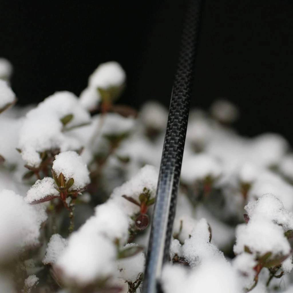 Six Moon Designs Silver Shadow Carbon Umbrella 4 Six Moon Designs Silver Shadow Carbon Umbrella – Image 4