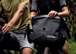 Ortlieb Accessory-Pack 21 Ortlieb Accessory-Pack -Exped Soldes Magasin sacoche bikepacking ortlieb accessory pack 10
