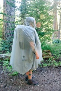 Six Moon Designs Gatewood Cape -Exped Soldes Magasin six moon design gatewood cape 02